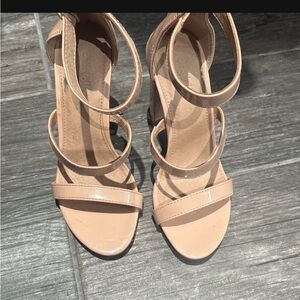 Tan Strappy Heels Elegant Design